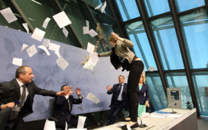 mario_draghi_coriandoli_getty_03