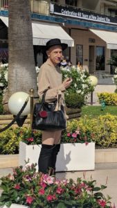 Benicio mi osserva in incognito, pensava che non lo avrei riconosciuto
